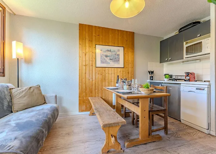 Cosy Family Flat - Heart Of Val Thorens, Balcony With Mountain Views - Le Joker